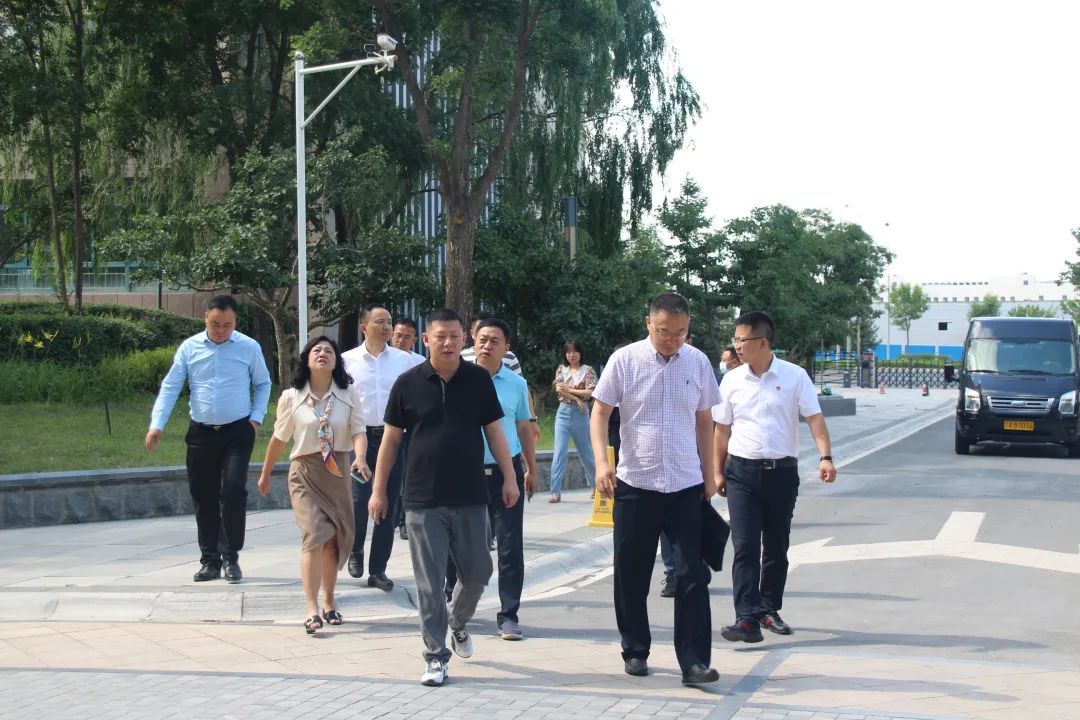 寧夏回族自治區人力資源和社會保障廳領導來我校調研技工教育聯盟工作