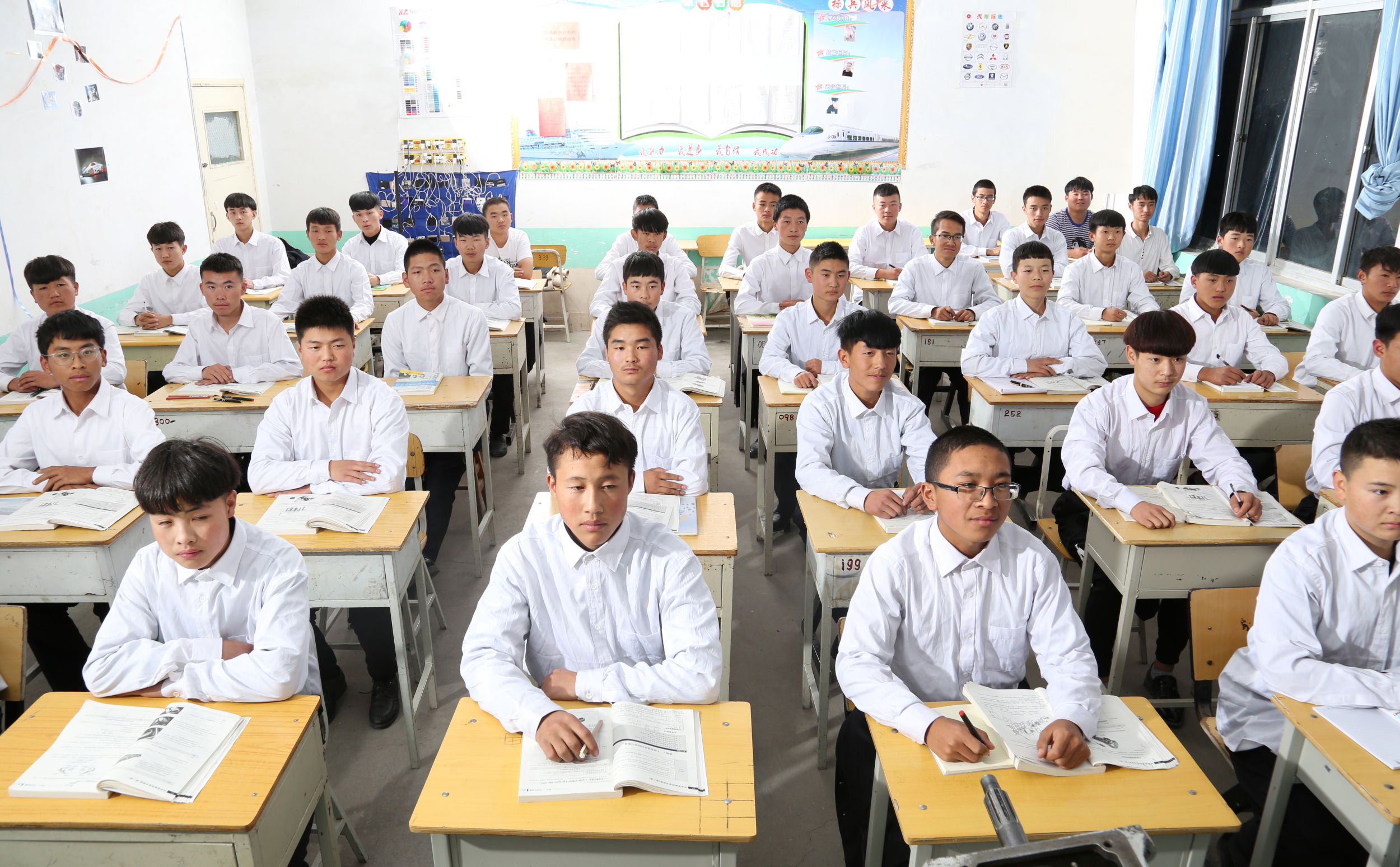初中畢業(yè)上技校學(xué)什么專業(yè)好，烹飪專業(yè)就業(yè)怎么樣